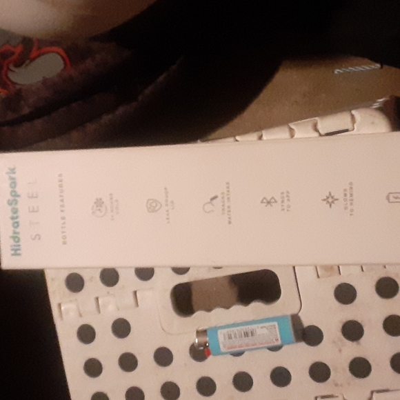 Bluetooth water bottle - Picture 2 of 4